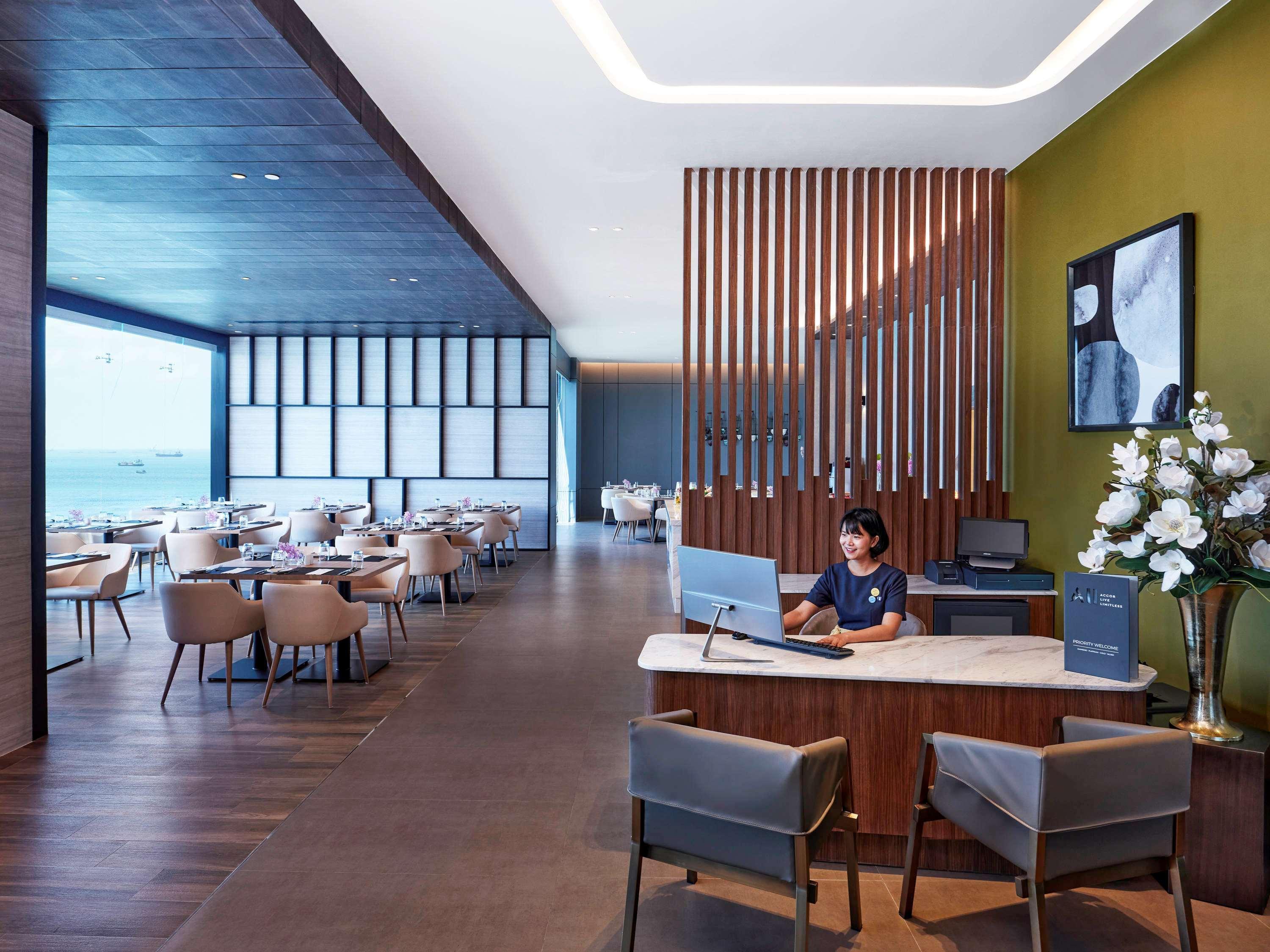 Novotel Marina Sriracha Si Racha Exterior photo